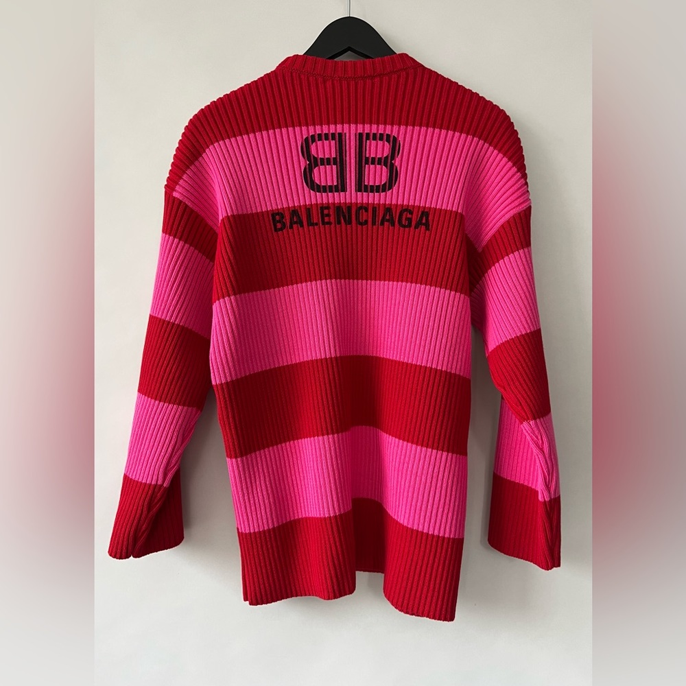 $6️⃣0️⃣0️⃣ - Balenciaga Bicolor Stripe Oversized Sweater with logo print